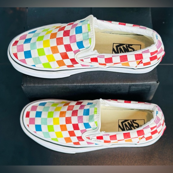 Checkered Slip On Vans - Picture 6 of 12